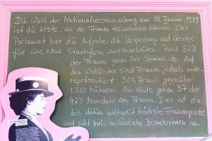 100 Jahre Frauenwahlrecht | Quelle: Wikimedia Commons, GodeNehler | https://commons.wikimedia.org/wiki/File:100_Jahre_Frauenwahlrecht_Potsdam-1.jpg