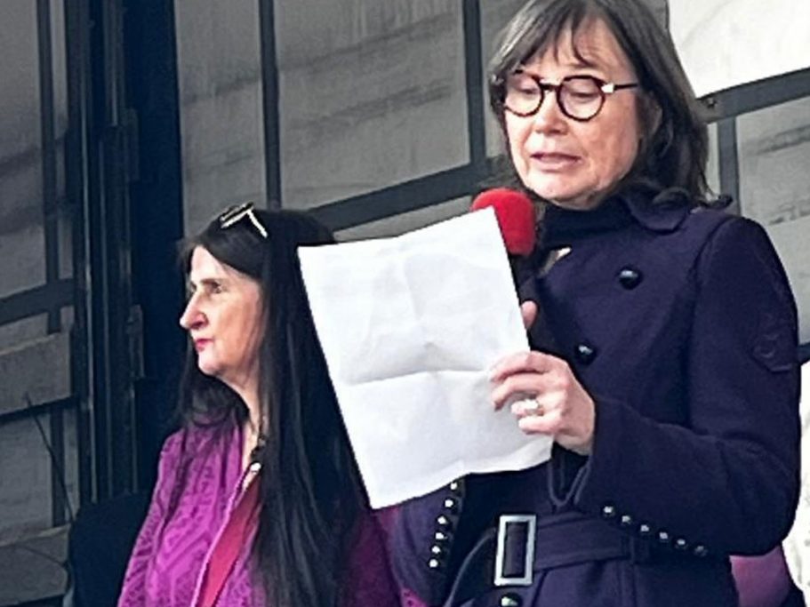 Astrid Warburg-Manthey (li) und Ute Lefelmann-Petersen