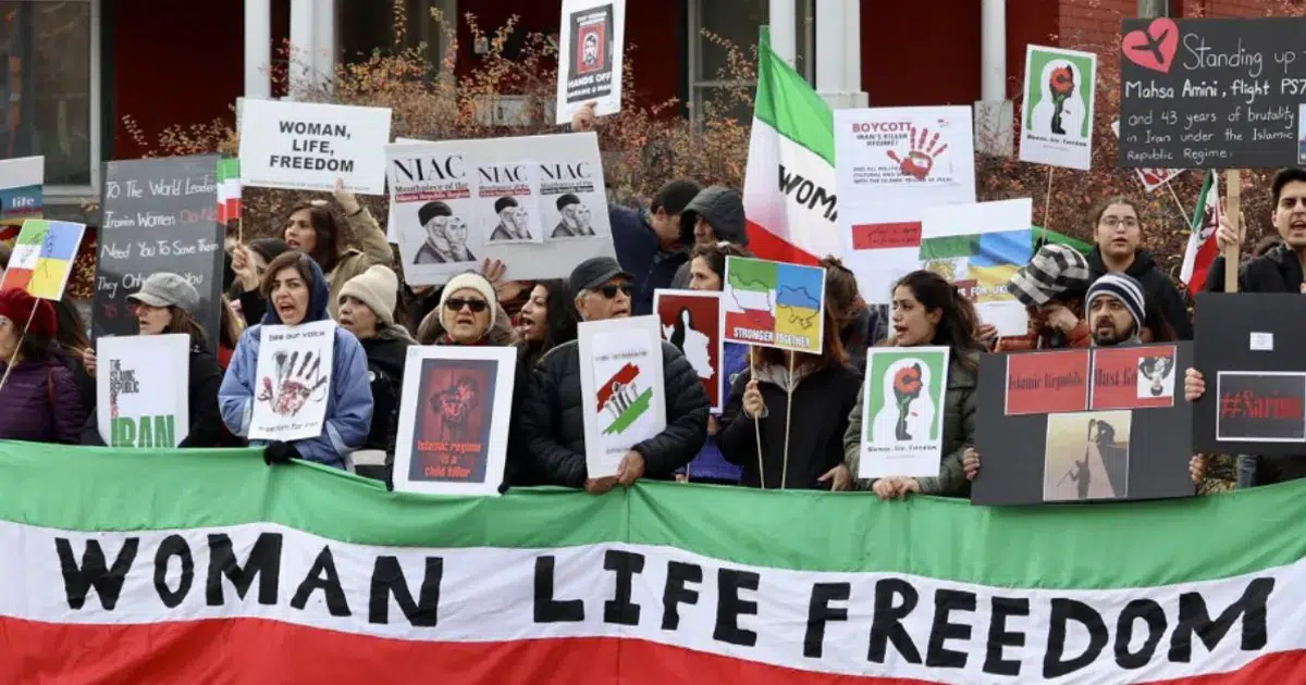 iran-beitrag-titelbild Woman Life Freedom Protest